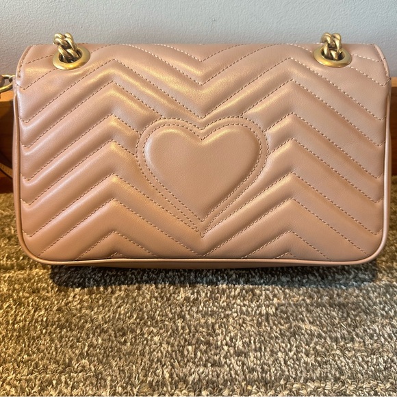 Gucci Matelasse Small GG Marmont Shoulder Bag in Porcelain Rose - Picture 3 of 12